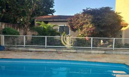 Casa com 3 dormitórios à venda, 216 m² por R$ 650.000,00 - Vila São Geraldo - Taubaté/SP