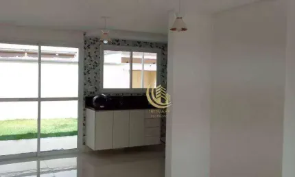 Sobrado com 3 dormitórios à venda, 93 m² por R$ 450.000,00 - Piracangaguá - Taubaté/SP
