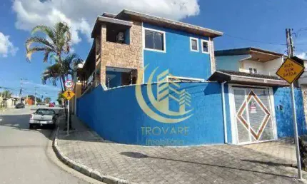 Sobrado com 6 dormitórios à venda, 255 m² por R$ 795.000,00 - Esplanada Independência - Taubaté/SP
