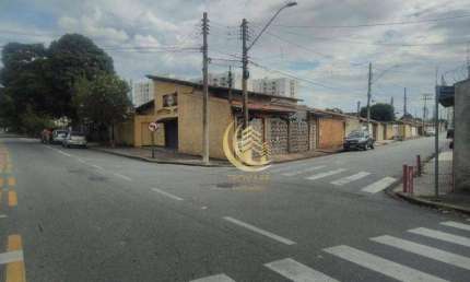 Casa com 3 dormitórios à venda, 350 m² por R$ 1.060.000,00 - Parque São Luís - Taubaté/SP