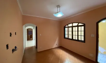 Casa SEMI MOBILIADA E COM ÁREA GOURMET a venda/permuta no Jardim Las Vegas em Santo André