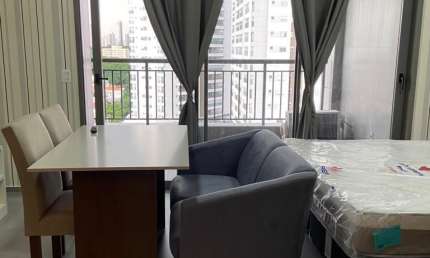 Apartamento TOTALMENTE MOBILIADO COM VARANDA para locação no Tatuapé em São Paulo