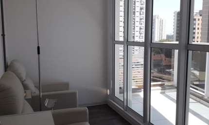 Conjunto comercial NOVO com varanda para locação na Vila Clementino