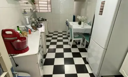 Sobrado na vila carrão com terreno 106mts², composto por 02 dormitórios, 02 banheiros, sala de estar, cozinha, área de serviço, quintal pequeno nos fundos, 02 vagas.