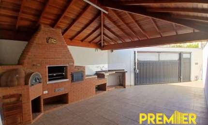 Casa à venda em Piracicaba-SP, 3 quartos, 1 suíte, no bairro Campestre - Imperdível oportunidade de negócio!