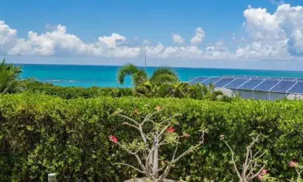 Casa com vista para o mar com 6 suítes muito espaço e conforto para sua família