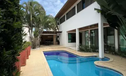 Casa em condomínio de luxo a beira mar com 4 suítes e muito conforto em Maceió
