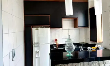 Uma graça de apartamento de 2 dormitórios com 1 vaga de garagem e lazer