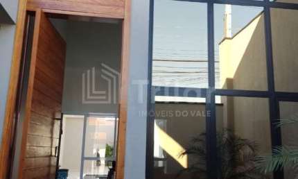 VENDA - CASA ALTO PADRÃO COM PISCINA EM EXCELENTE BAIRRO DE JACAREÍ.