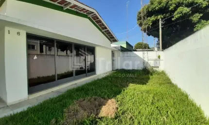 Imóvel comercial no Centro de São José - Chaves na Trilar!