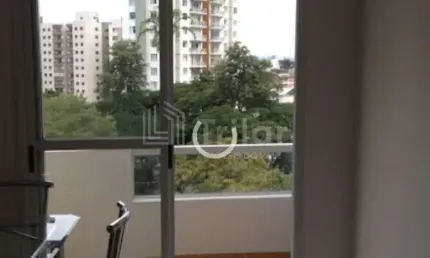 Locação - aptº mobiliado  1 dorm. c/sacada e vaga de garagem - ótima localização