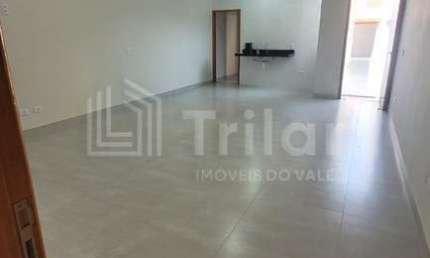 Casa nova de 2 dormitórios com suíte, sala conjugada com a cozinha e vaga de garagem coberta para 2 carros