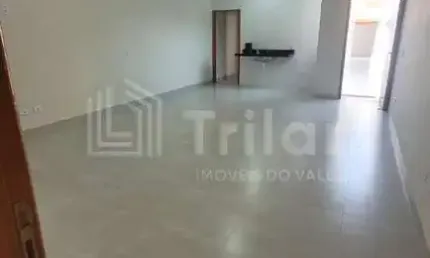 Casa de 2 dormitórios com 1 suíte e sala conjugada com a cozinha e 2 vagas de garagem cobertas