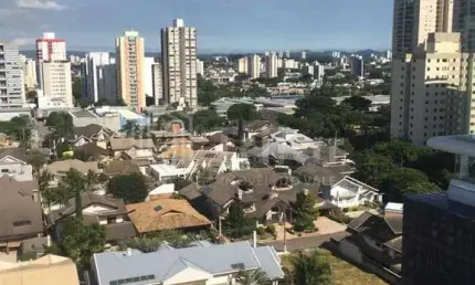 VENDA OPORTUNIDADE - EXCELENTE LOCALIZAÇÃO /JARDIM AQUARIUS - 2 DORMS., SUÍTE,VARANDA 1 VAGA SUBSOLO.   Apartamento residencial para Venda Parque Resi