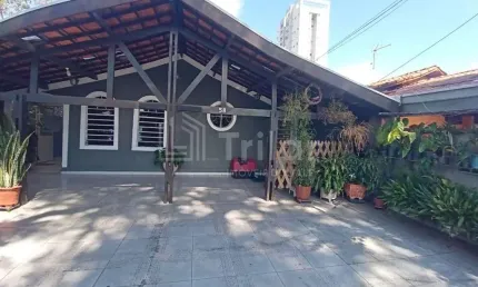 Imperdível! Casa à venda em São José dos Campos - Jardim Paraíso: 3 quartos, 1 suíte, 2 salas, 2 banheiros, 6 vagas de garagem.