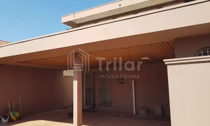 LOCAÇÃO - COMERCIAL/RESIDENCIAL - EM EXCELENTE LOCALIZAÇÃO DA VILA BETÂNIA.