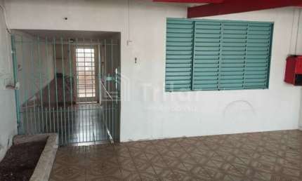 Imperdível oportunidade: Casa à venda em Santana, São José dos Campos-SP, com 3 quartos, 2 salas, 1 banheiro, 2 vagas de garagem e 124m².