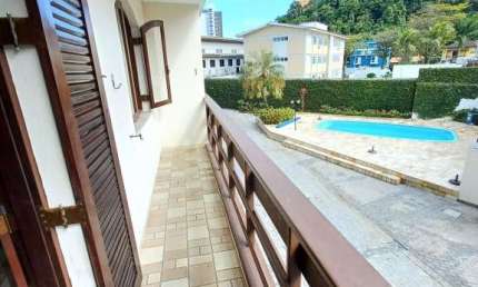 Apartamento alto padrão, 3 dormitórios sendo 1 suíte, lazer no condomínio, lado praia da  ENSEADA-GUARUJÁ/SP