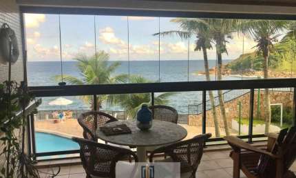Apartamento em condomínio, 3 dormitórios sendo 1 suíte,  sacada  com vista total do mar, na praia da ENSEADA - Guarujá / SP.