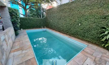Apartamento alto padrão com 3 dormitórios sendo 1 suíte, com piscina no condomínio,  lado morro na praia da ENSEADA-GUARUJÁ/SP