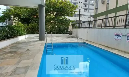 Apartamento Alto Padrão, 3 dormitórios sendo 1 suíte, com área de lazer no condomínio, à menos de 300 metros do mar, ASTÚRIAS-Guarujá/SP