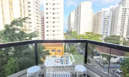 Apartamento Alto Padrão com sacada vista parcial do mar, 3 suítes, lazer no condomínio - Pitangueiras-Guarujá/SP.