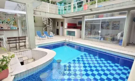 Casa DUPLEX alto padrão, 4 dormitórios sendo 1 suíte, lazer com Piscina e Churrasqueira, na praia do Pernambuco - Guarujá/SP