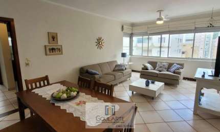 Apartamento reformado com 2 dormitórios climatizados, na praia da PITANGUEIRAS - Guarujá/SP.