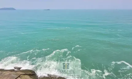 Apartamento alto padrão com sacada gourmet e vista total para o mar, 3 suítes climatizadas, lazer completo no condomínio, PITANGUEIRAS - Guarujá/SP.