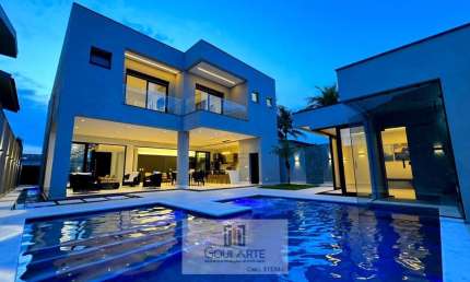 Casa alto padrão no Condomínio ACAPULCO com área de lazer, na praia do Pernambuco - Guarujá/SP