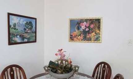 Apartamento com 2 suítes, á menos de 150 metros do mar - PITANGUEIRAS-Guarujá/SP.