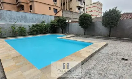 Apartamento alto padrão com 2 dormitórios climatizados sendo 1 suíte, lazer no condomínio, lado bairro - enseada - guarujá/sp.