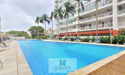 Apartamento alto padrão com acesso a sacada gourmet, 3 dormitórios sendo 1 suíte, lazer completo no condomínio - ASTÚRIAS-Guarujá/SP.