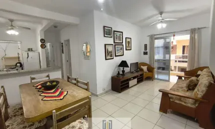 Apartamento com 2 dormitórios climatizados, lado praia da enseada - guarujá/sp.