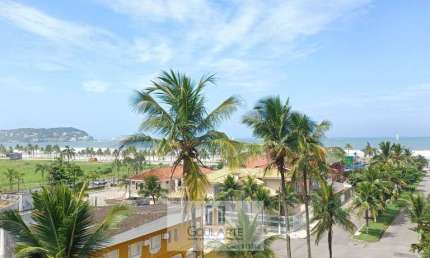 Apartamento Alto Padrão com acesso a sacada vista mar, 3 dormitórios sendo 2 suítes, lazer no condomínio, lado praia - ENSEADA - Guarujá/SP.
