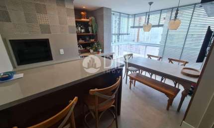 Duplex mobiliada com 4 suÍtes e 4 vagas em itapema, Meia Praia, Itapema - SC