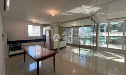 Apartamento com 3 suÍtes e 3 vagas na meia praia!, Meia Praia, Itapema - SC