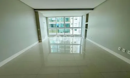 Um belo apartamento com 3 suÍtes e 3 vagas!!, Pioneiros, Balneário Camboriú - SC