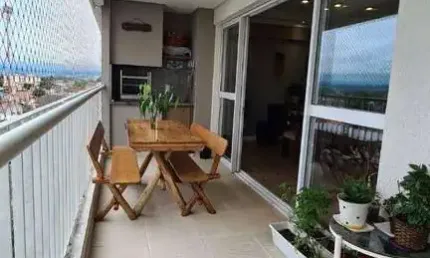 Apartamento com 3 quartos e 3 banheiros à venda, 122 m²