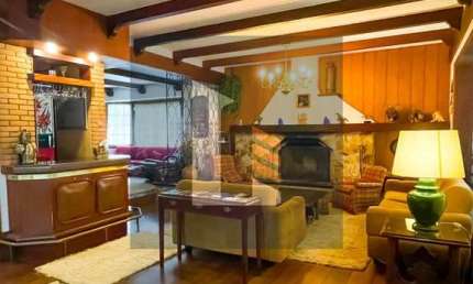 Casa com 9 quartos à venda no Centro, Capivari 