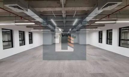 Sala comercial para alugar na Rua Cardeal Arcoverde, Pinheiros, São Paulo