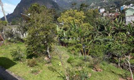 Terreno à venda na Rua Piabanha, Araras, Teresópolis