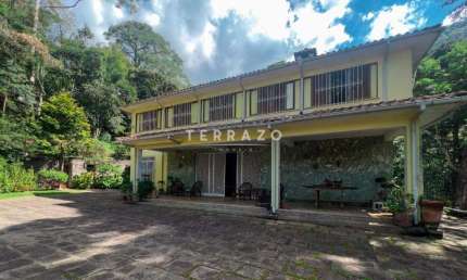 Casa à venda, 7 quartos, 3 suítes, 10 vagas, Cascata dos Amores - Teresópolis/RJ