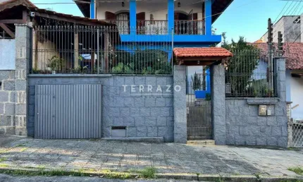 Casa com potencial COMERCIAL a venda, 220m² por R$1.490.000,00 - Agriões - Teresópolis/RJ - CODIGO 4577