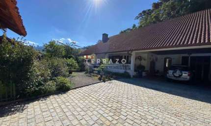 Casa à venda, 4 quartos, 2 suítes, 4 vagas, Comary - Teresópolis/RJ