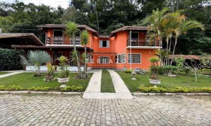 Casa em Condomínio à venda, 4 quartos, 1 suíte, 2 vagas, Cascata do Imbuí - Teresópolis/RJ
