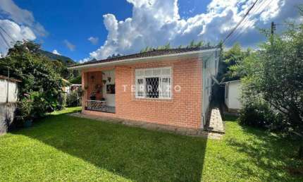 Casa à venda, 3 quartos, 2 vagas, Alto - Teresópolis/RJ