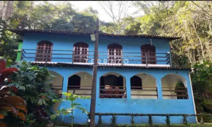 Casa à venda, 4 quartos, 3 vagas, Limoeiro - Guapimirim/RJ
