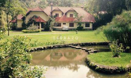 Casa à venda, 7 quartos, 5 suítes, 5 vagas, Pimenteiras - Teresópolis/RJ