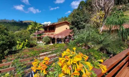 Casa à venda, 5 quartos, 3 suítes, 8 vagas, Albuquerque - Teresópolis/RJ